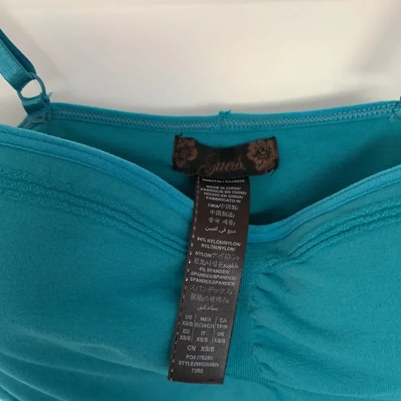 Summer Guess Tops - Picture 2 of 3